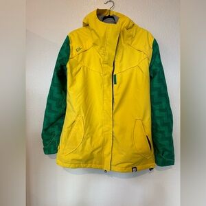 Ride Women’s M Insulated Snowboard Jacket Winter Snow Vacay Comfort